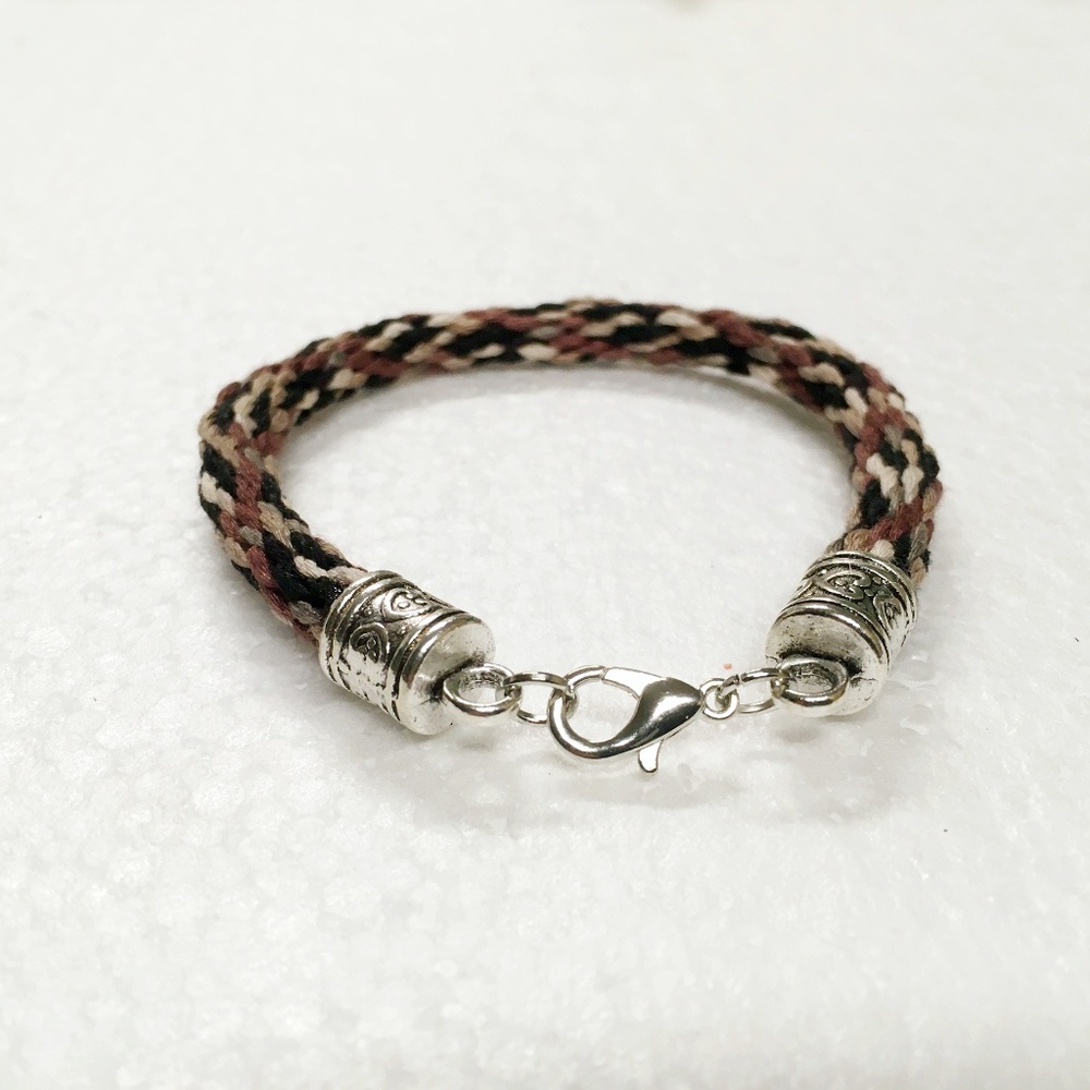 Kumihimo 100% Hemp Cord Round (6 mm) Braided Bracelet - Unisex - Hand-crafted